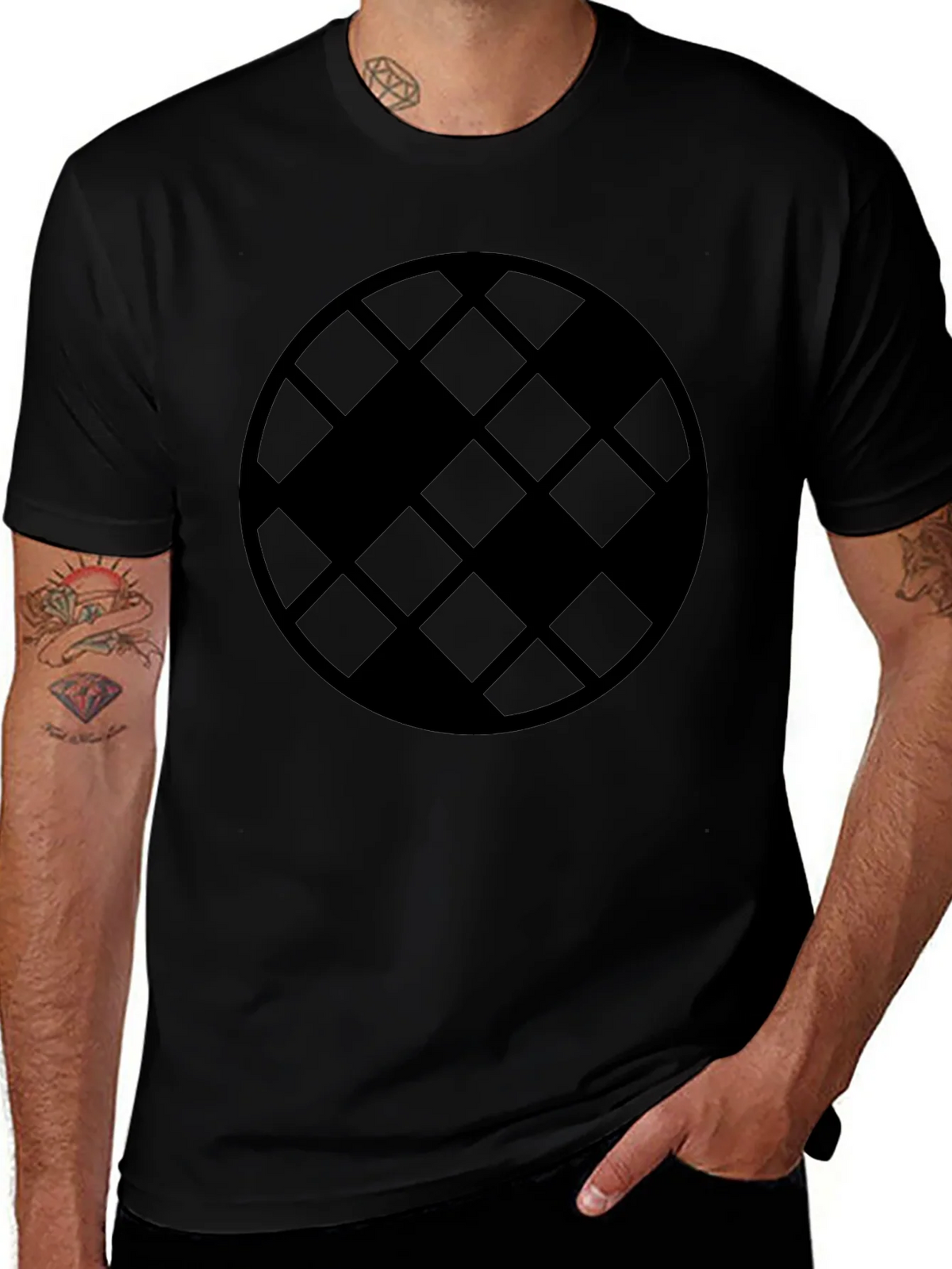Geometric Patterned Black T-Shirt product image 1