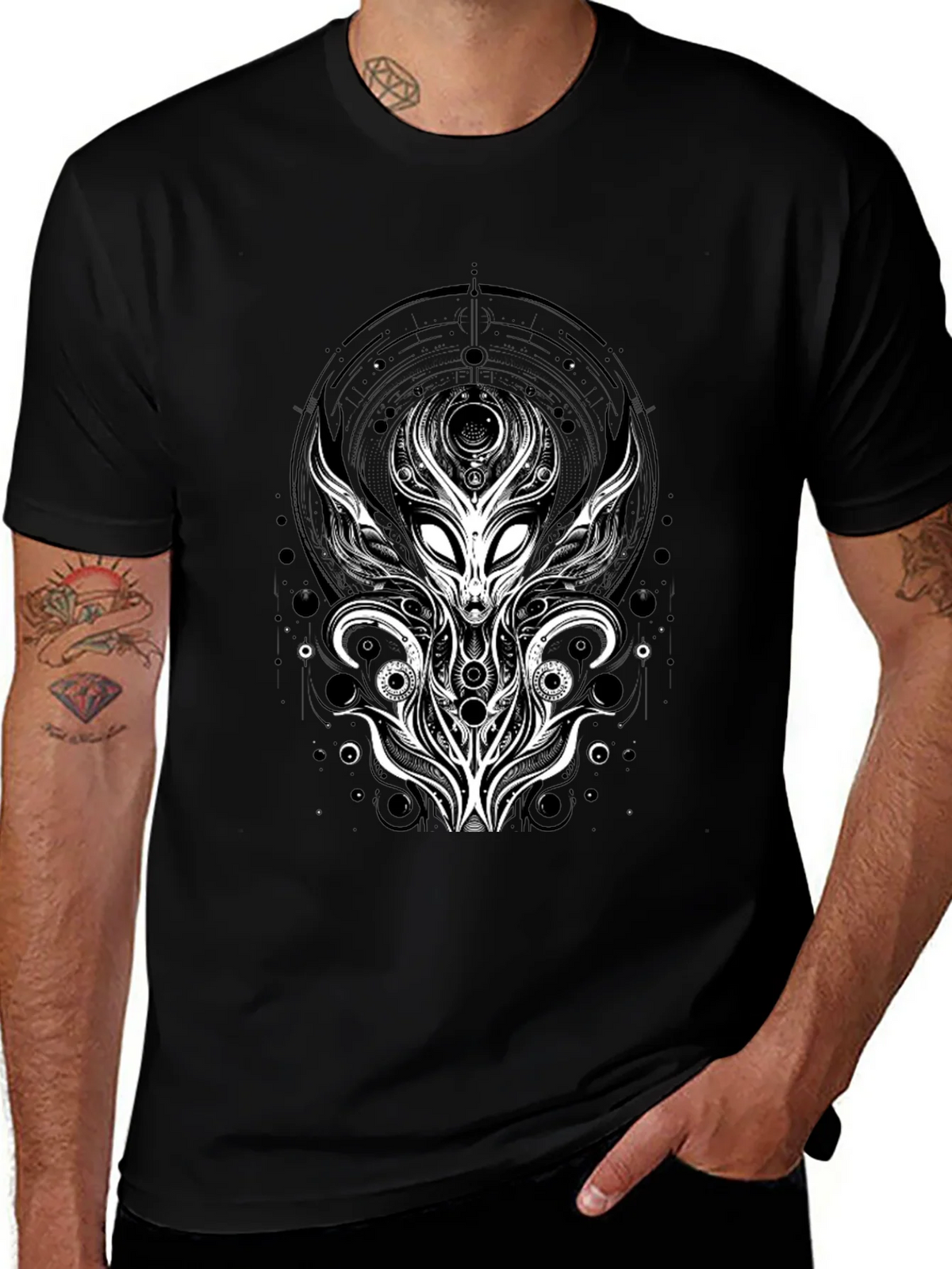 Alien Graphic Tee - Unique Design Black T-Shirt product image 1
